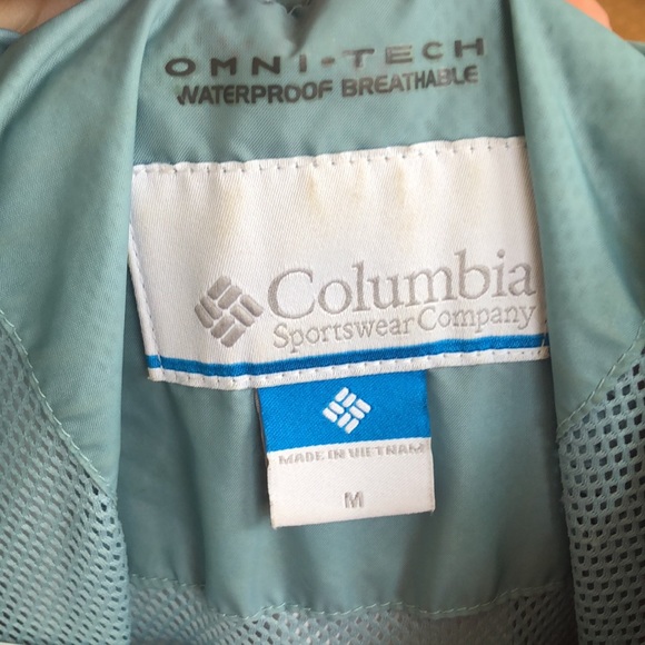 Ladies Columbia rain Jacket - Picture 5 of 5